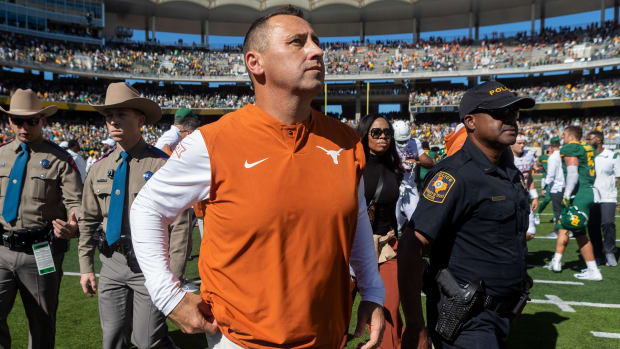 Texas coach Steve Sarkisian